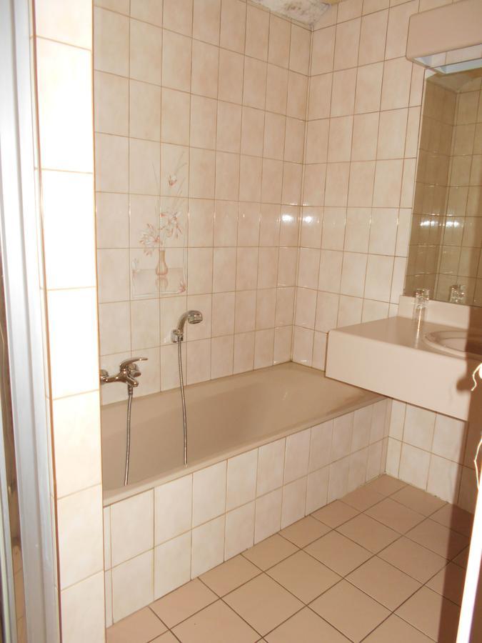 Hotel Du Jura Audincourt Екстер'єр фото